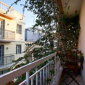 Live In Athens, Psyrri Meet Me Here Apartments
